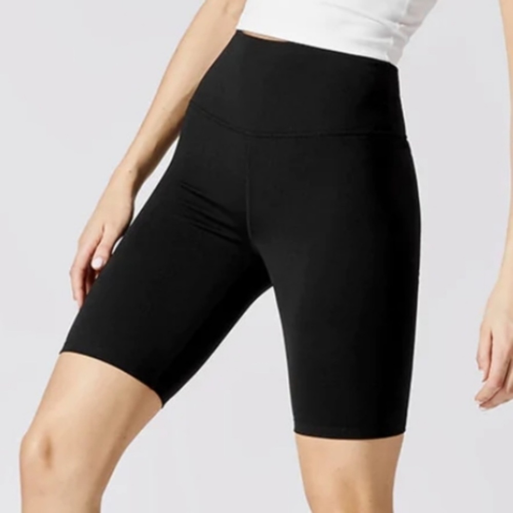 Carbon38 High Rise Biker Shorts Size Small Black